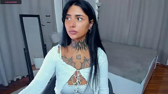 CharimgSabrina from StripChat is Freechat