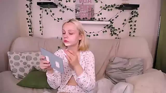 Charlotte_Colinss from StripChat is Freechat