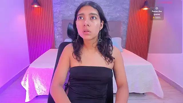 Cherrydollxx from StripChat is Freechat