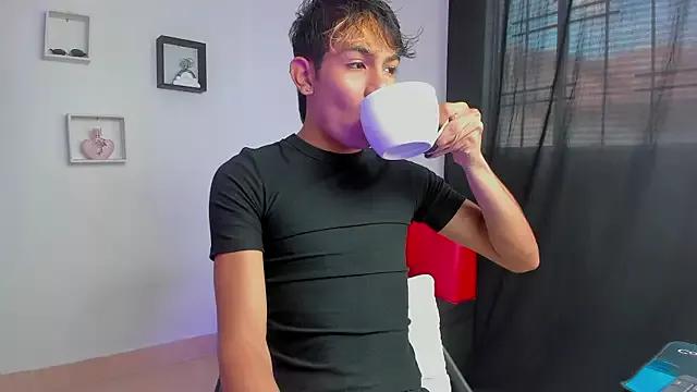 cock_dave from StripChat is Freechat