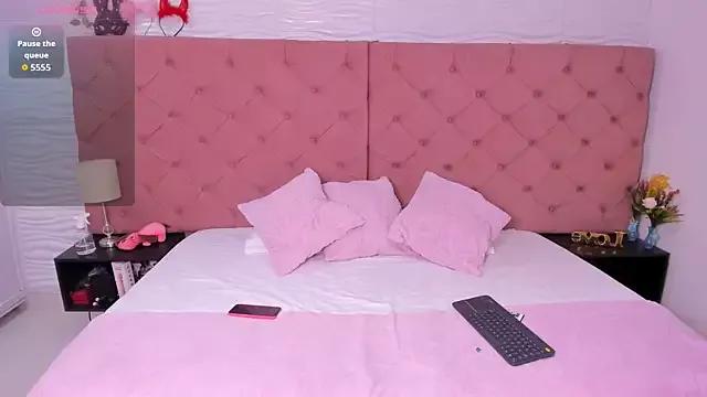 Corina_smiith from StripChat