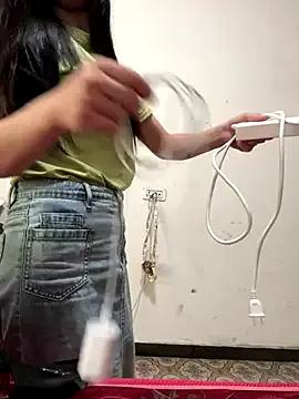 crhong666 from StripChat is Freechat