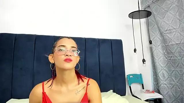 cris_dulce from StripChat is Freechat