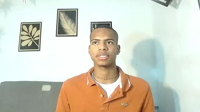 criss_zuri from StripChat is Freechat