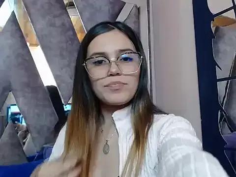 CRISTALHERRANZ from StripChat is Freechat
