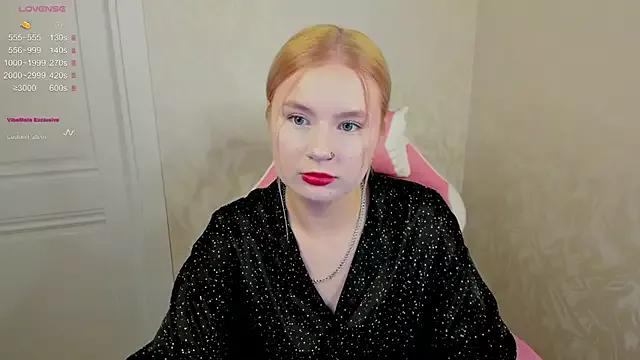 crystal_hearts from StripChat is Freechat