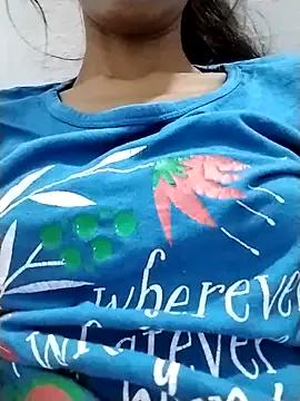 Cute-Naavya from StripChat is Freechat
