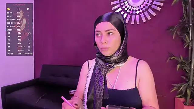 Dalilah_milf from StripChat is Freechat