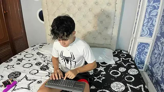 Dani_rivass from StripChat is Freechat
