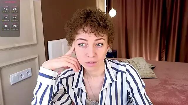 daniellia_ from StripChat is Freechat
