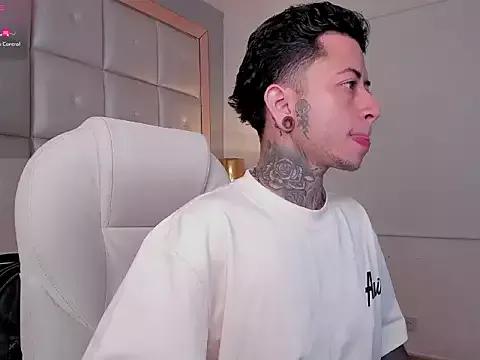 DannyStone from StripChat is Freechat
