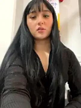 Daphnee-x from StripChat is Freechat
