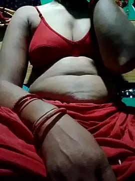 DOLLY-739 from StripChat is Freechat