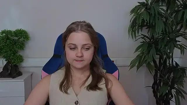 DoloresShelton from StripChat is Freechat