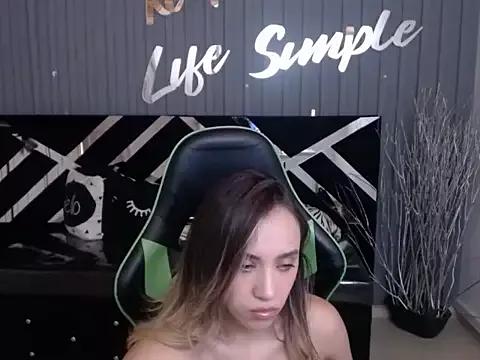 dulcemaria_a from StripChat is Freechat