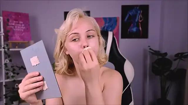 ElenaMonroe from StripChat is Freechat
