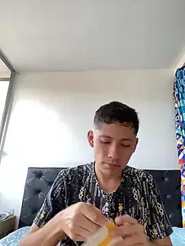 elfernh from StripChat is Freechat