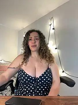 Elizabeth_Dupont from StripChat is Freechat