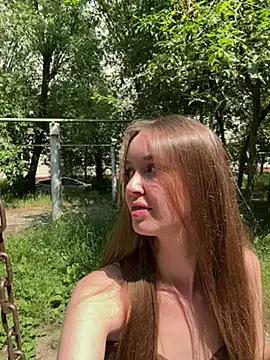 ElliRose from StripChat is Freechat