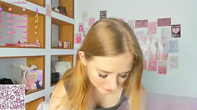 ElvinaRose from StripChat is Freechat