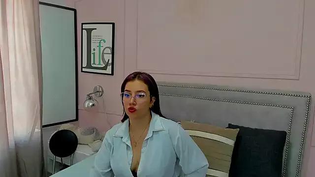 Emily_Millerr_ from StripChat is Freechat