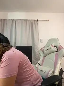 emma_hot2006 from StripChat is Freechat