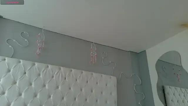 Emma_visconti from StripChat is Freechat