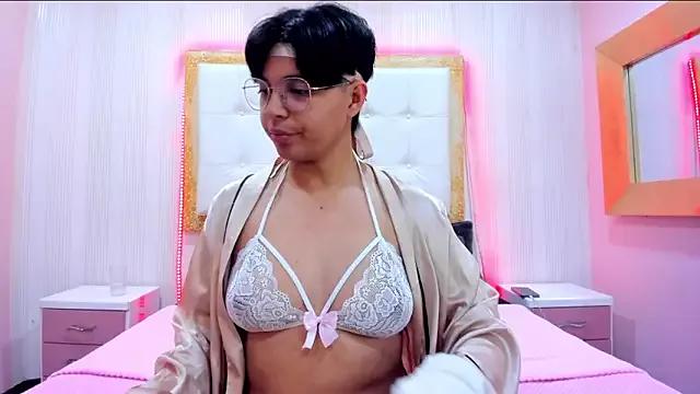 Emmaa_Lex from StripChat is Freechat