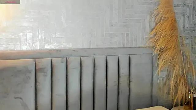 EmmaBlossom from StripChat is Freechat