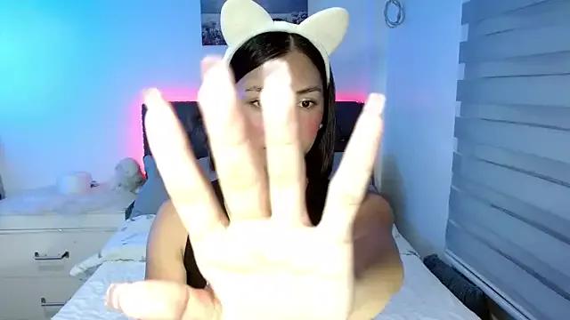 Empresskimofsexxx from StripChat is Freechat