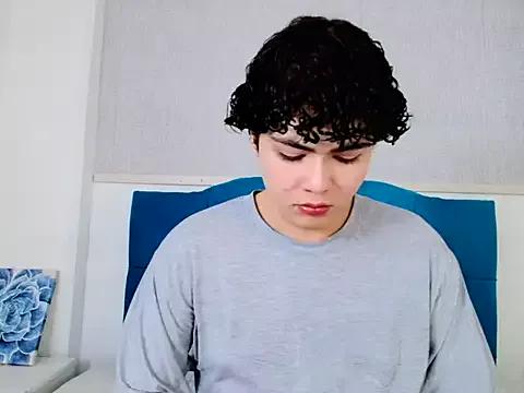 Ethan_Sinclair from StripChat is Freechat