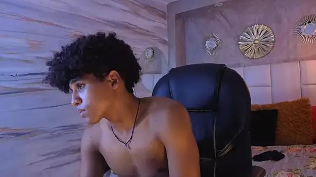 ethansmith2 from StripChat is Freechat