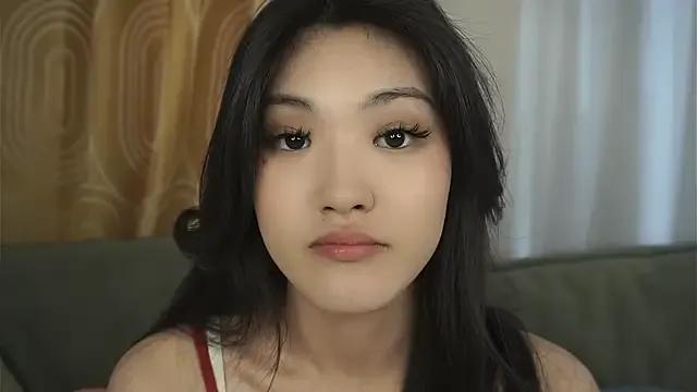 FancyEsten from StripChat