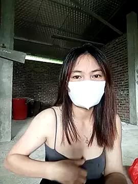 Findongg from StripChat is Freechat
