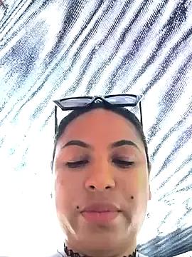 Francesca_ferrari from StripChat is Freechat