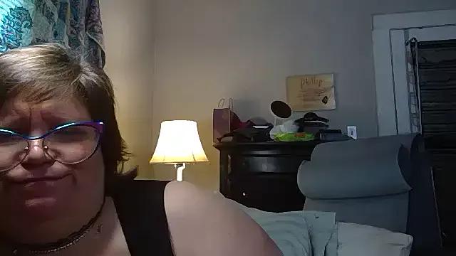 g0lden_are0las89 from StripChat is Freechat