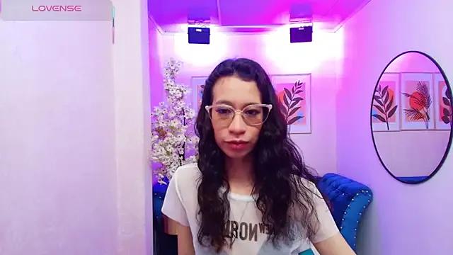 gabby_martinezz from StripChat is Freechat