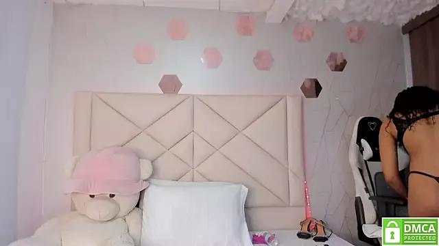 Gia_Scott from StripChat is Freechat