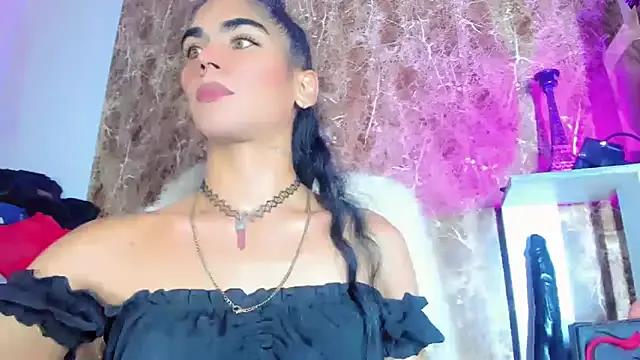 Hannabigdirty from StripChat