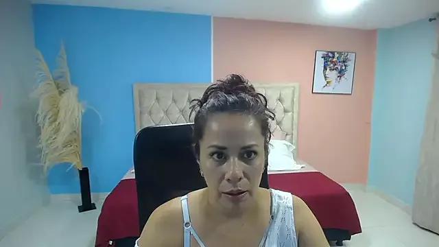 Hera_goddesss from StripChat is Freechat