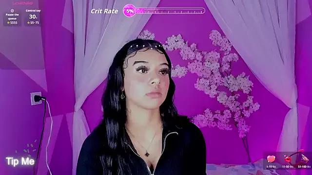 Holly_Bms from StripChat is Freechat