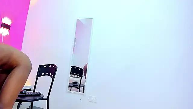 Horny_ebonys from StripChat is Freechat