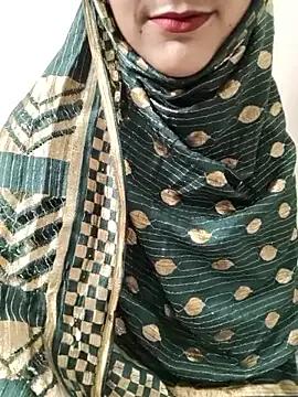Indian-Aleena from StripChat is Freechat