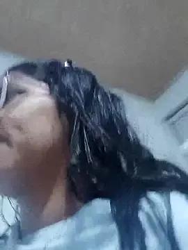 iriss_25 from StripChat is Freechat