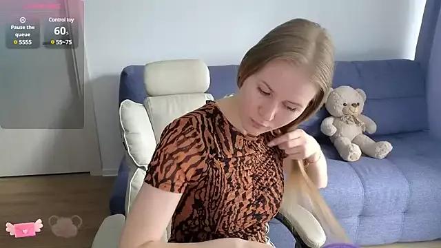 IsabelAllen from StripChat is Freechat