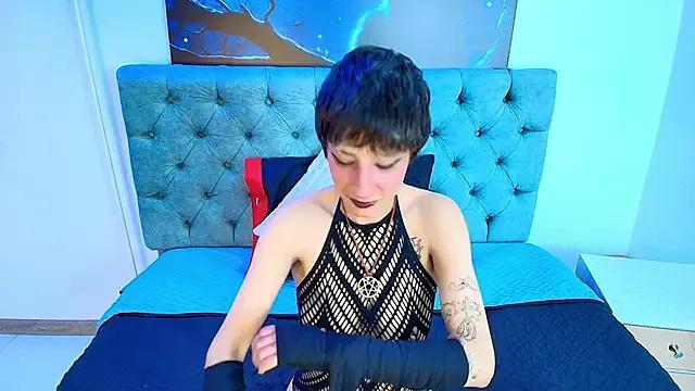 IsabelCortezz from StripChat is Freechat