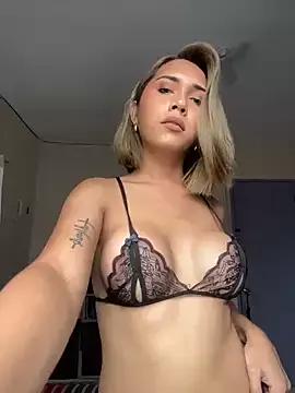 IvoryKath from StripChat is Freechat