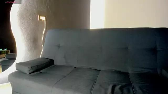 Jade_Morelli from StripChat is Freechat