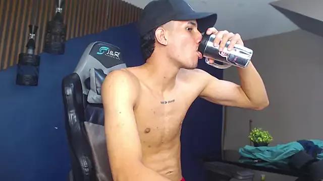 JakeMoxley from StripChat is Freechat