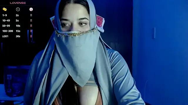 Janna_isa from StripChat